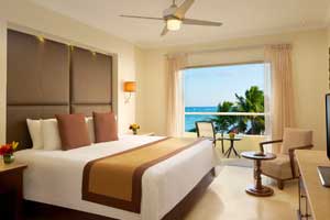 Junior Suite Swim Up at Dreams Tulum Resort & Beach Club