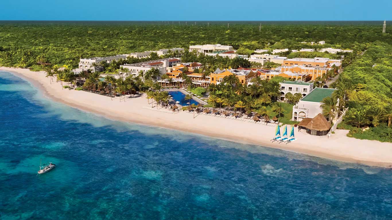 Dreams Tulum Resort & Beach Club by AMR Collection 