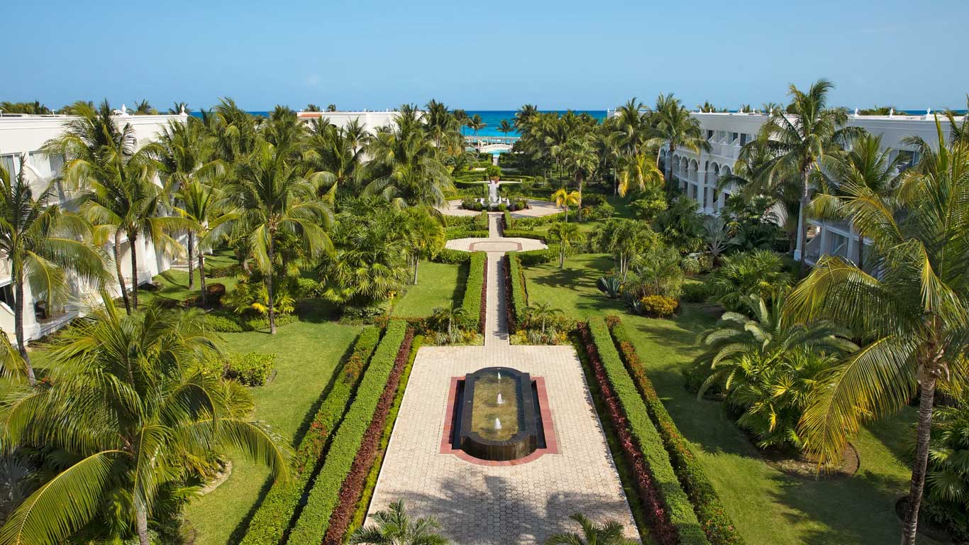 Dreams Tulum Resort & Beach Club by AMR Collection 